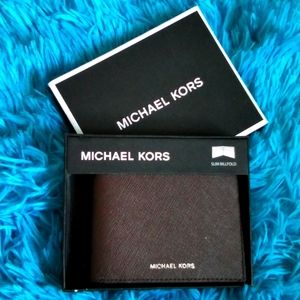 Micheal kors wallet for men's